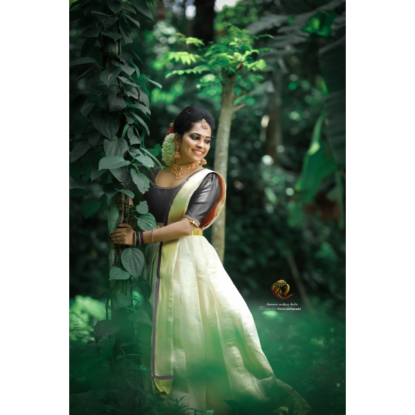 Bridal Kasavu Dhavani thumbnail 2