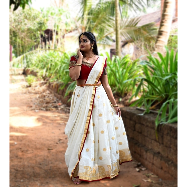 Kasavu Lehenga For Wedding thumbnail 2