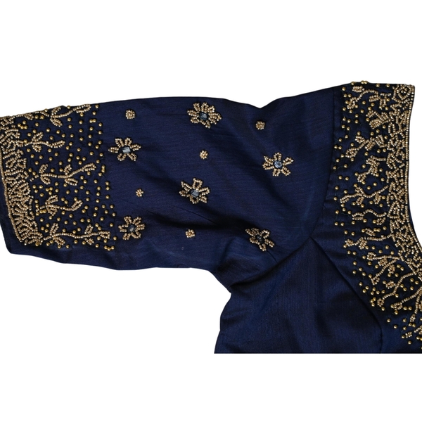 Traditional Half Saree For Wedding thumbnail 6