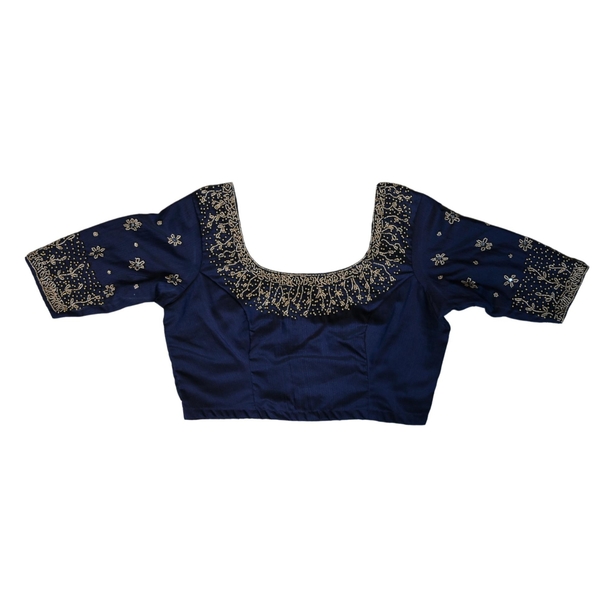 Traditional Half Saree For Wedding - image 3
