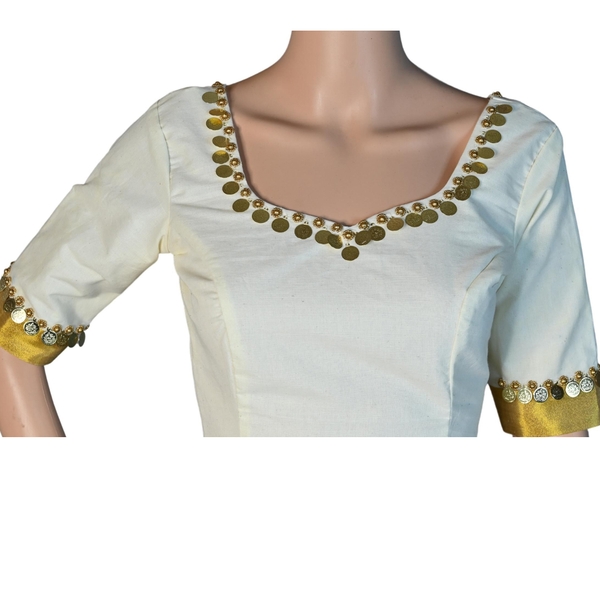 Kasavu Lehenga For Wedding thumbnail 5