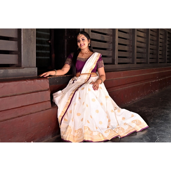 Kasavu Lehenga For Wedding thumbnail 4