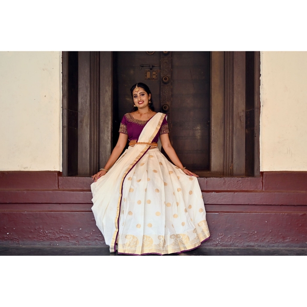 Kasavu Lehenga For Wedding thumbnail 2