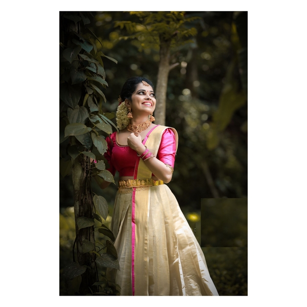 Bridal Kasavu Dhavani thumbnail 4