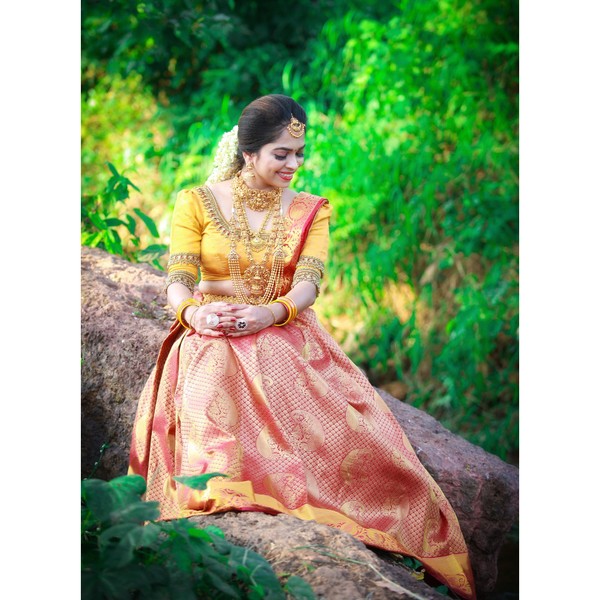 Brocade Lehenga For Wedding thumbnail 3