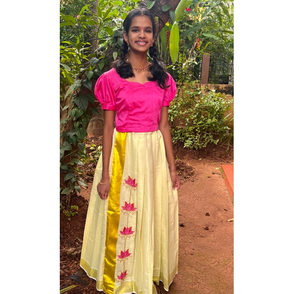 Kasavu Skirt Set With Pichwai Lotus Embroidery thumbnail 2
