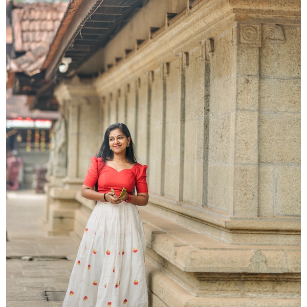 Kasavu Pattu Pavada - image 5
