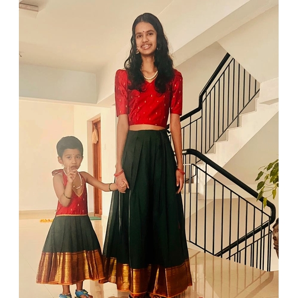 Traditional Skirt Set For Girls thumbnail 3