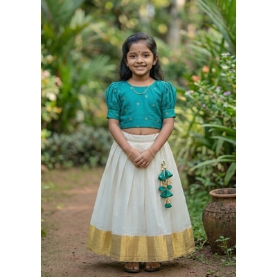 Kerala Kasavu Pattupavada Set