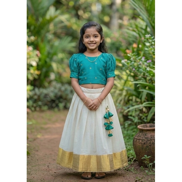 Kerala Kasavu Pattupavada Set - image 1