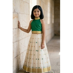 Halter Neck Kasavu Pattupavada