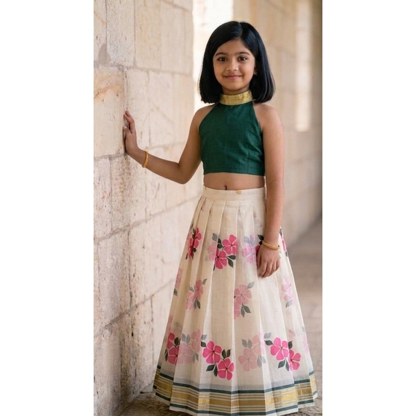 Halter Neck Kasavu Pattupavada