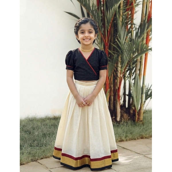 Black Overlap Crop Top Kasavu Set thumbnail 2