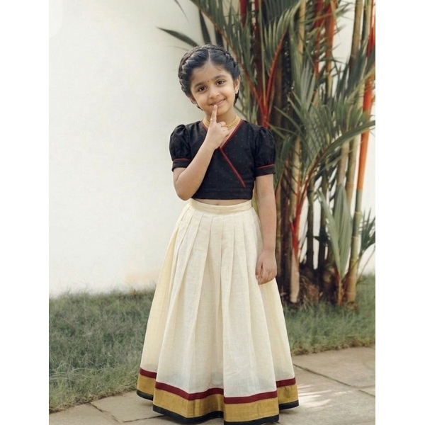 Black Overlap Crop Top Kasavu Set thumbnail 1
