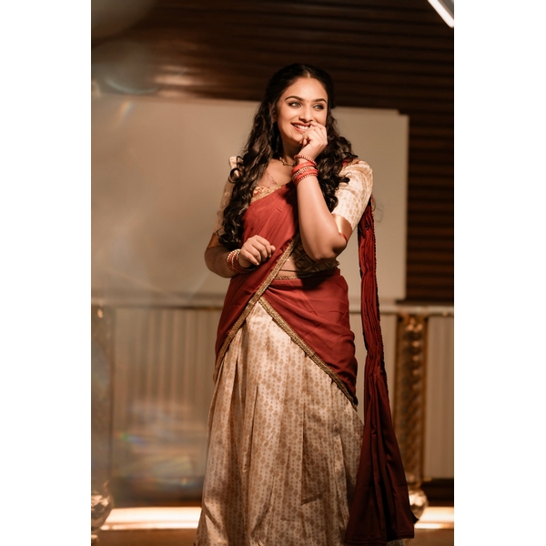 Vintage Kasavu Half Saree Material - image 2