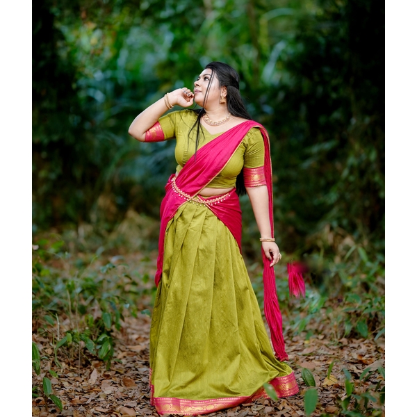 Blended Silk Mehendi Green And Pink Halfsaree Material - image 3