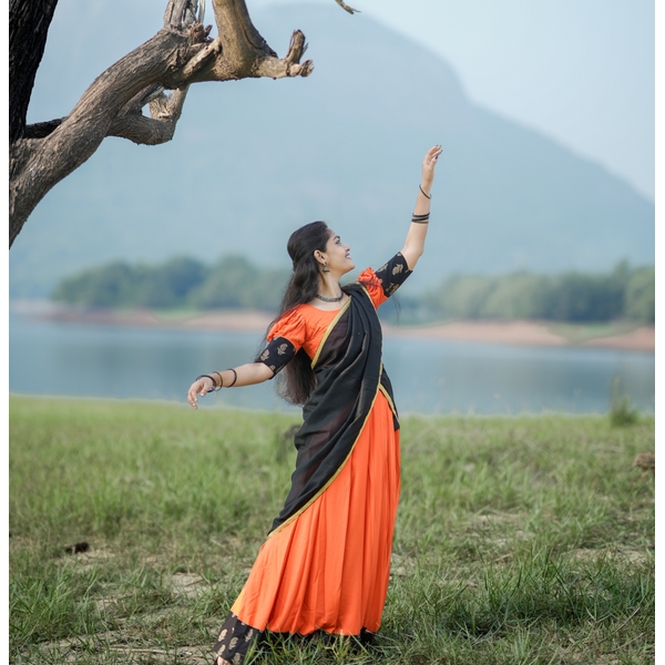 Vintage Charm Burnt Orange And Black Half Saree - image 5