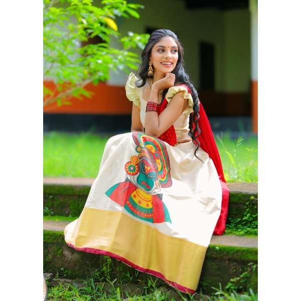 Kasavu Half Saree Material With Kathakali Portrait thumbnail 2