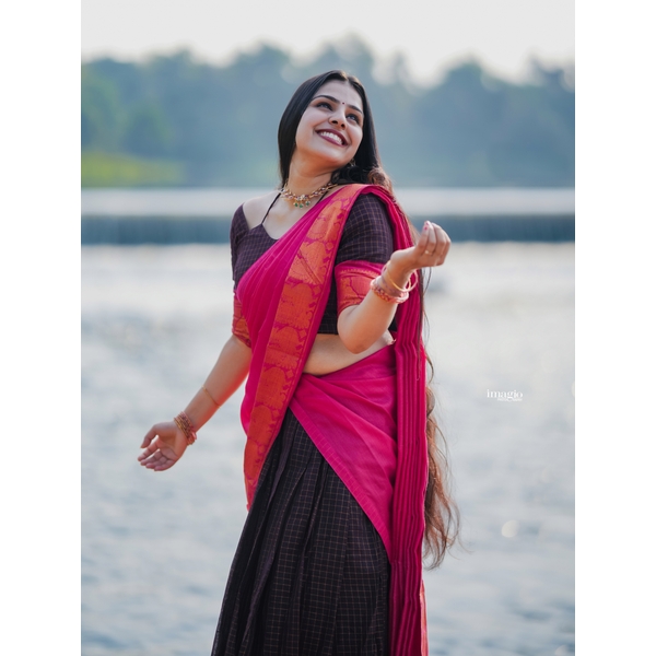 Traditional Madurai Sungudi Cotton Half Saree Material - image 3