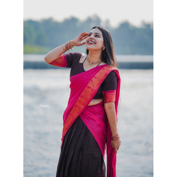 Traditional Madurai Sungudi Cotton Half Saree Material - image 4