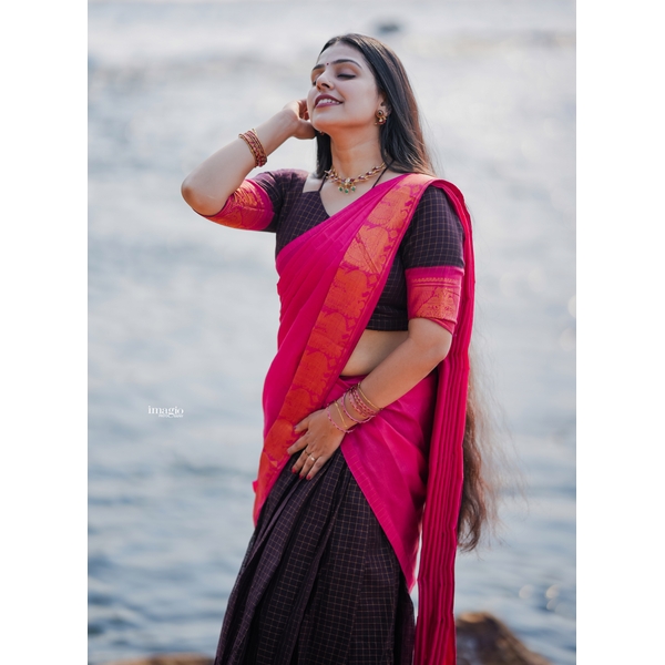 Traditional Madurai Sungudi Cotton Half Saree Material thumbnail 1