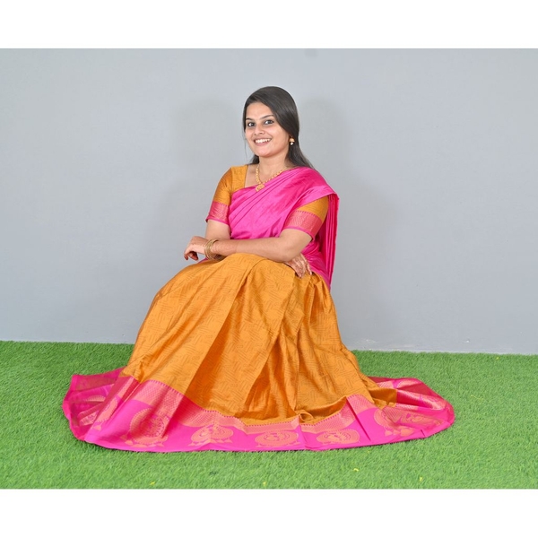 Traditional Dhavani Set thumbnail 5