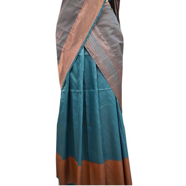 Unstitched traditional Half Saree - image 4