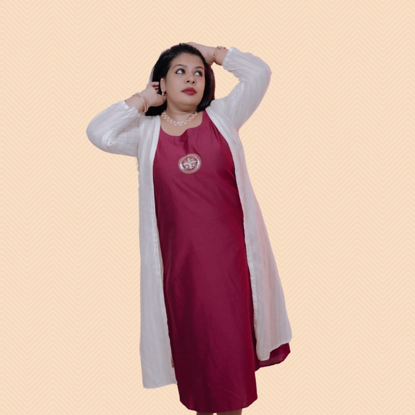 Embroidered Kurti With Ethnic Overcoat thumbnail 4