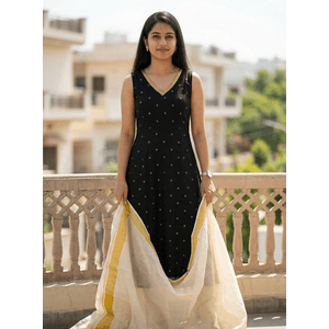Kerala Kasavu Kurti Set