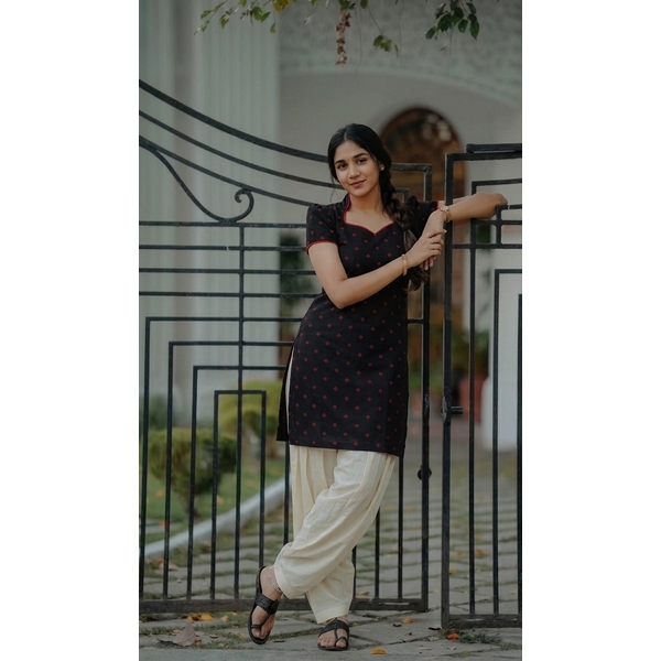 Classic Black Butti Kurta with Red Piping - image 3