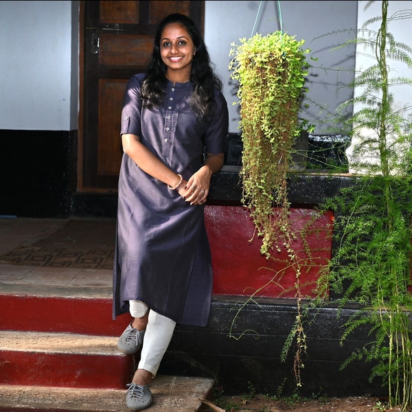 Womens Ready To Wear Kurti thumbnail 3