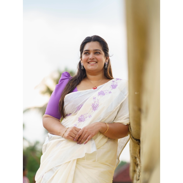 Onam Special Kerala Kasavu Saree With Floral Embroidery