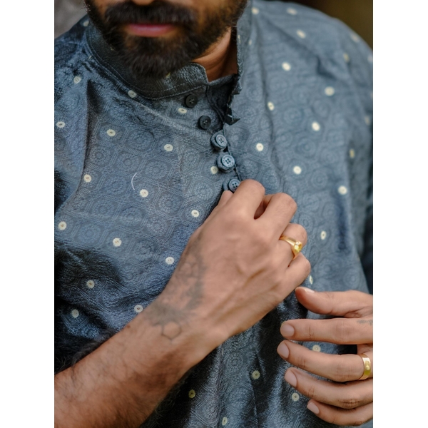 Grey Textured Ethnic Kurta For Men thumbnail 3