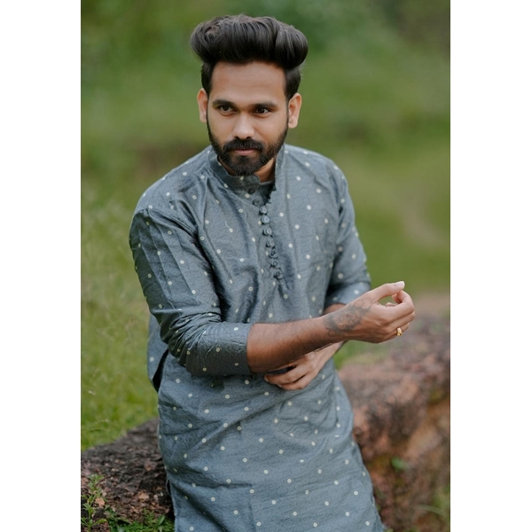 Grey Textured Ethnic Kurta For Men - image 4