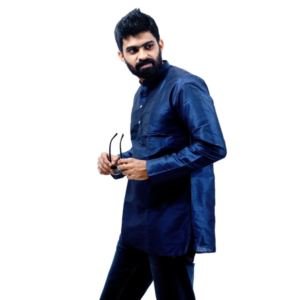 Outiff Men's Silk Kurta thumbnail 3