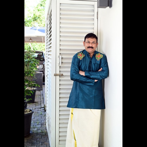 Mens Mural kura - image 2