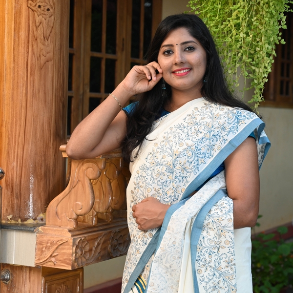 Hand Block Printed Kerala Kasavu Set Mundu thumbnail 3