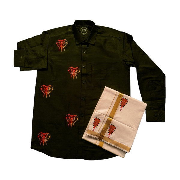 Gajaveeran Print Shirt And Nettipattam Print Mundu Combo For Men - image 4