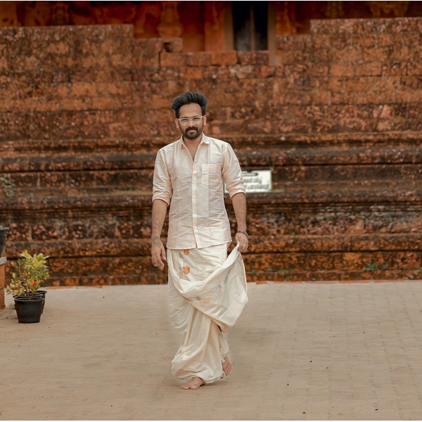 Traditional OffWhite Muhurtham Shirt For South Indian Grooms - image 4
