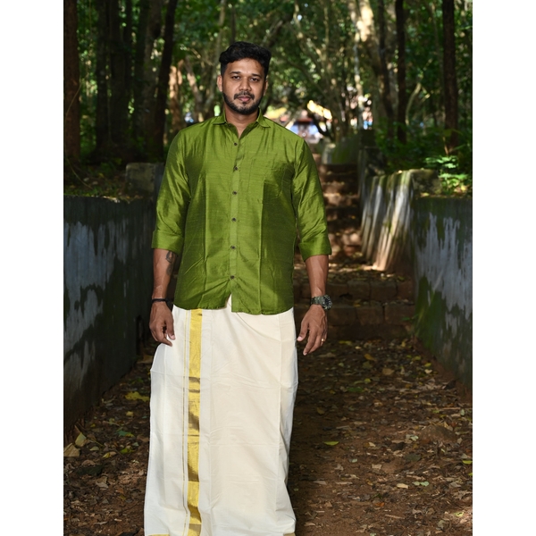 Men's Traditional Wedding Shirt thumbnail 2