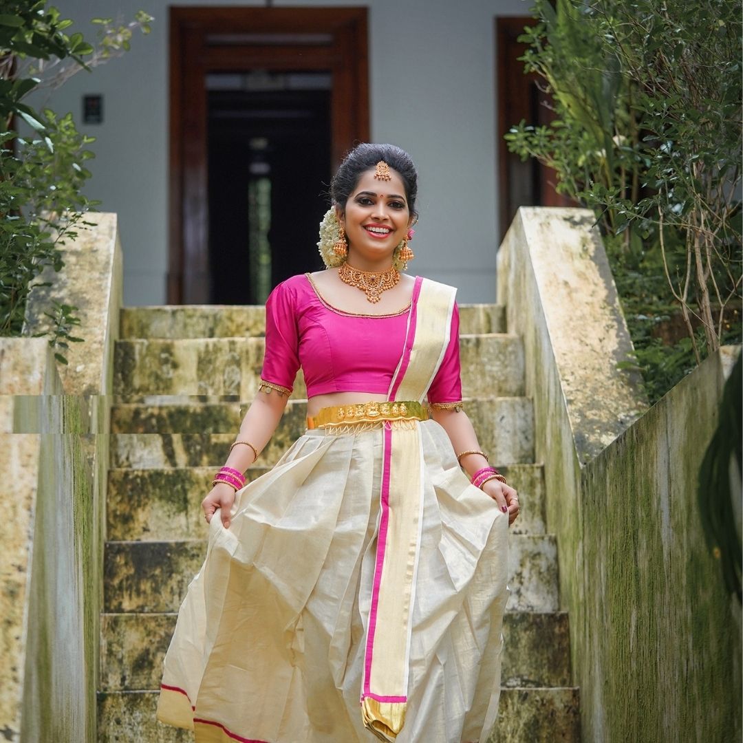 Kasavu Dhavani